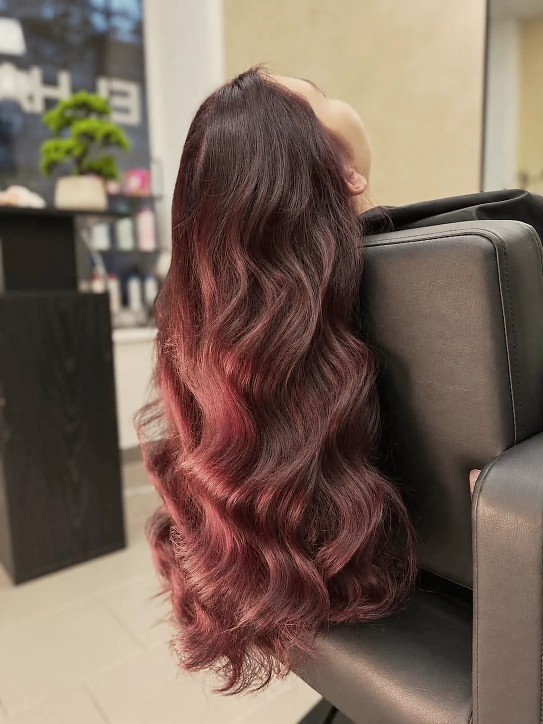 Dlouhé bordó vlny, práce El Hair